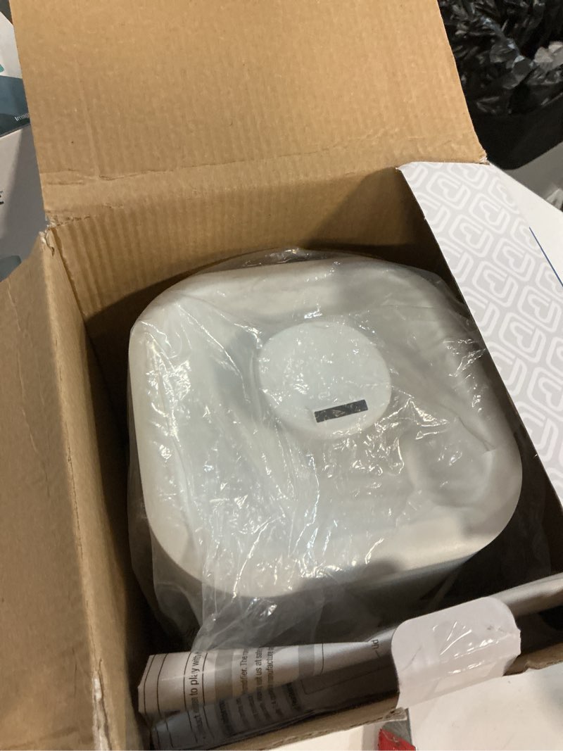 Condition photo showing Good Condition for safety 1st easy-fill cool mist humidifier, white