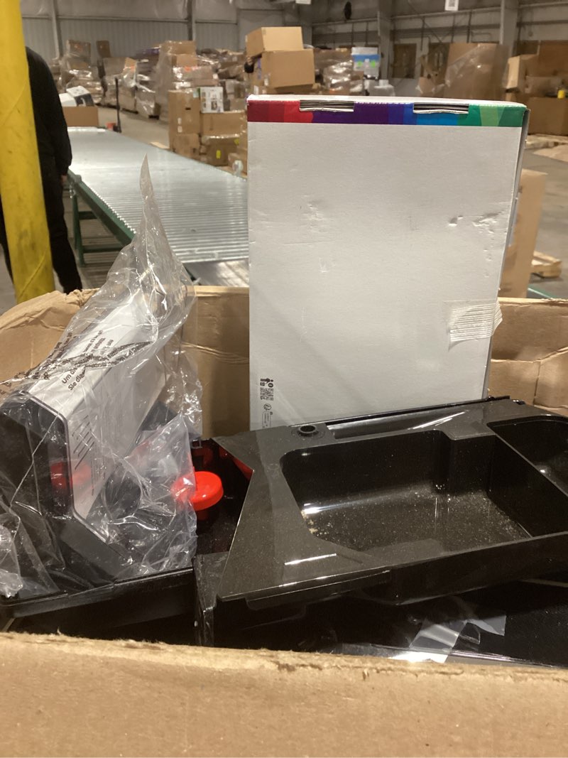 Condition photo showing Good Condition for Bosch 800 Series Fully Automatic Espresso and Coffee Machine – 36 Drinks with Coffee World, Cold Brew, Double Cup, Integrated Milk Container, Smart Features, in Silver TQU60307 without Cup Warmer Silver