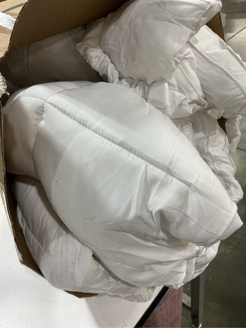 Condition photo showing As Is for luxurious king/california king size goose down fiber comforter down feather fiber duvet, 100% egyptian cotton cover, 58 oz. fill weight, baffle box design, white solid