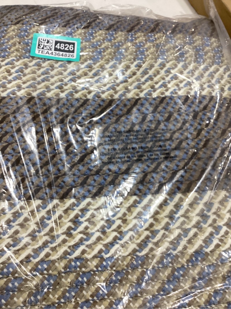 Condition photo showing Good Condition for better trends country braid collection 3 piece set durable & stain resistant reversible indoor oval 