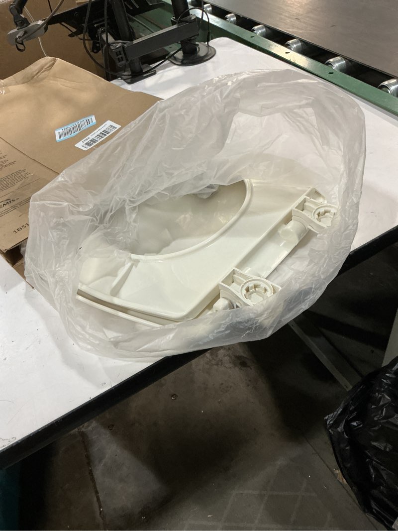 Condition photo showing Good Condition for bemis 7300slec slow close toilet seat, easy clean hinges and durable plastic seat, made in usa, elongated, bone elongated bone