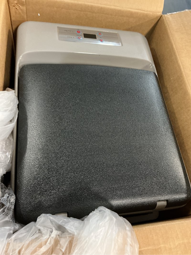 Condition photo showing Good Condition for Alpicool C9PT Portable Car Freezer Cooler, 12 Volt Car Refrigerator, 10 Quart Fast Cooling, with 12/24V DC and 100-240V AC for Outdoor, Camping, RV, Truck (Black&Grey) 10qt Black