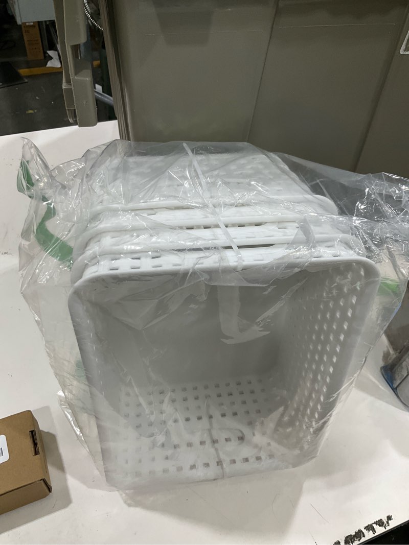 Condition photo showing Good Condition for Lesbin White Plastic Weave Baskets, 4-Pack