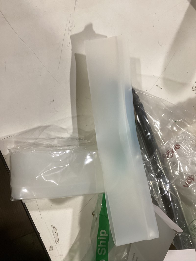 Condition photo showing Good Condition for 2 Pack Silicone Stove Counter Gap Cover? Flexible Easy Clean Heat Resistant Wide & Long Gap Cap Fillers,Seals Spills Between Counter, Stove Top, Oven, Washer & Dryer (21Inches, Clear) 21Inches Clear