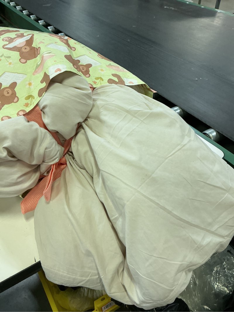 Condition photo showing As Is for bedsure queen comforter set, beige soft prewashed bedding for all seasons, 3 pieces gentlesoft™ bed set, 1 lightweight comforter (90"x90") and 2 pillowcases (20"x26") queen(90"x90") 01 - beige