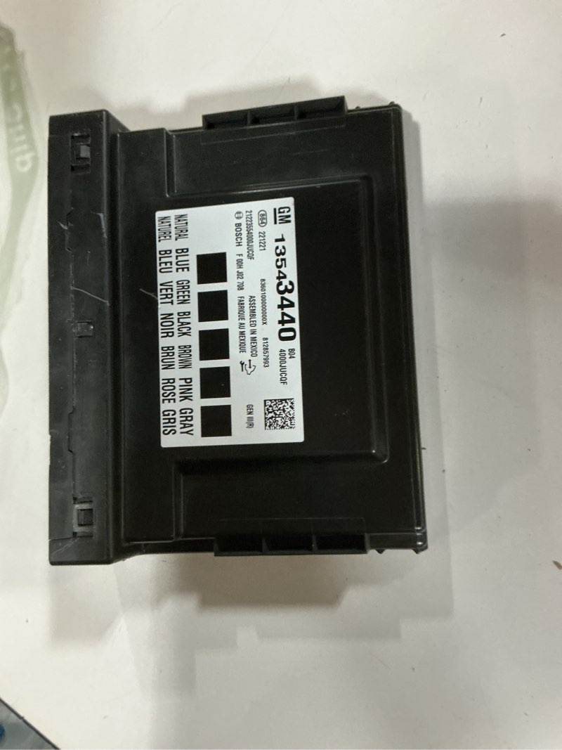 Condition photo showing Good Condition for GM Genuine Parts 13534193 Body Control Module