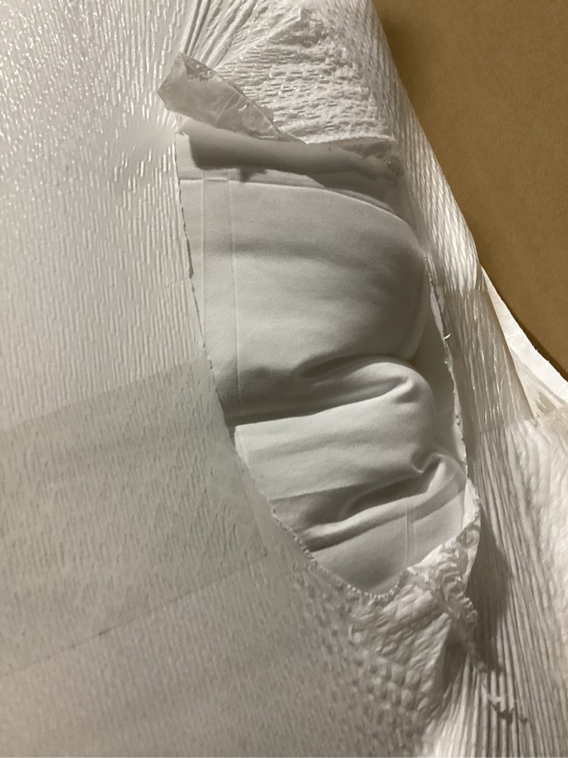 Condition photo showing Good Condition for Bedsure Comforter Duvet Insert - Quilted Comforters Oversize Queen Size, All Season Duvet, GentleSoft Down Alternative Bedding, with 8 Tabs, Gifts for Women/Men, White, Oversize Queen 98 x 98 Inches White Oversize Queen