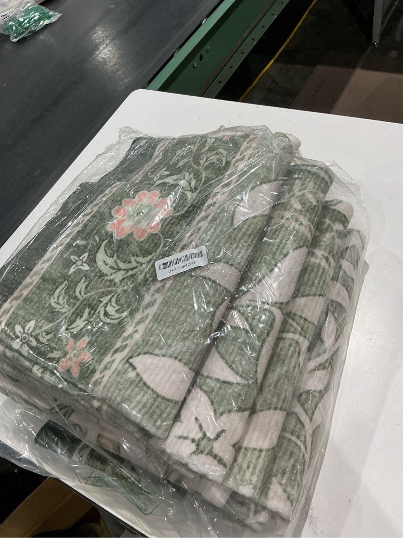 Condition photo showing Good Condition for garveehome provence sage green 6x9 area rugs, botanical grove vintage cottagecore non-slip washable rug for living room bedroom nursery kitchen low-pile retro large carpet