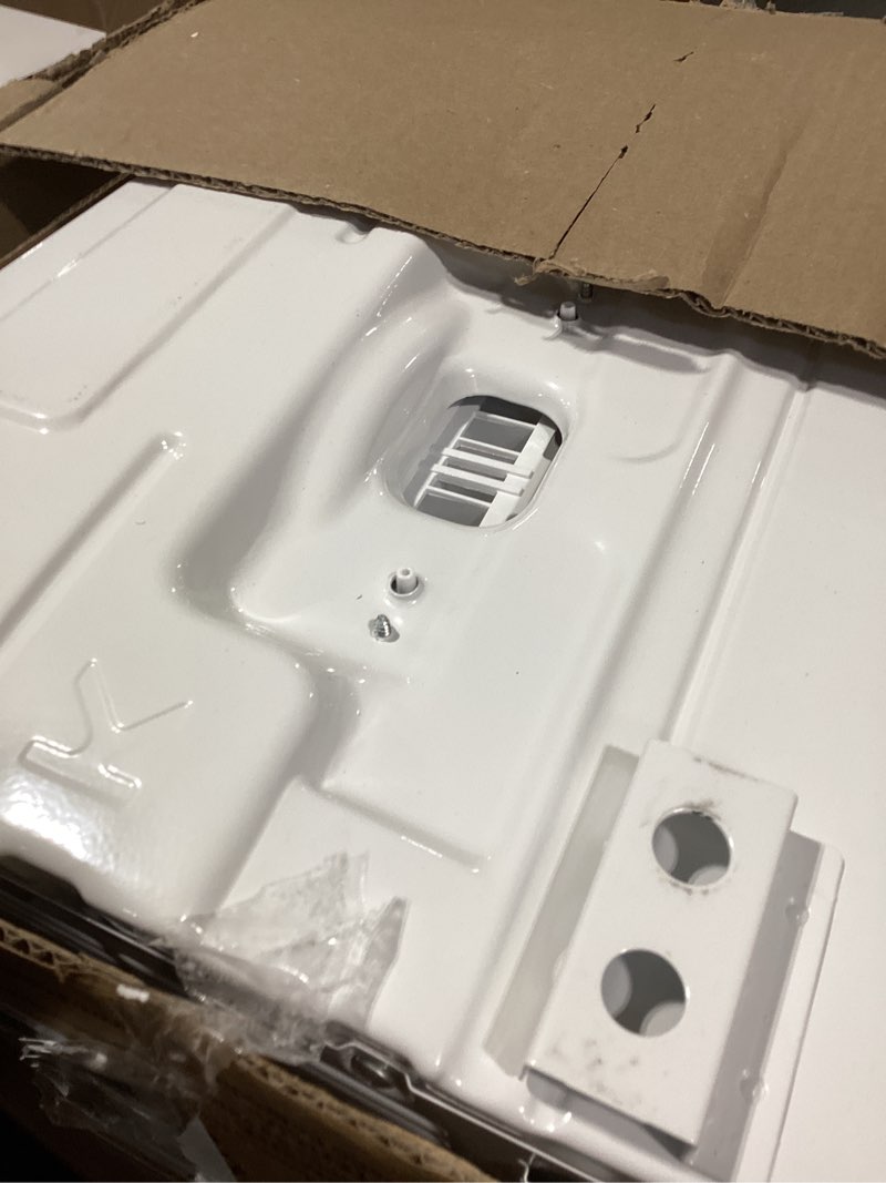 Condition photo showing Good Condition for amazon basics 5000-btu small window air conditioner, up to 150 sqf, window ac units with cool and fan functions, washable filter, adjustable window kit, intuitive mechanical controls, white white 5000 btu