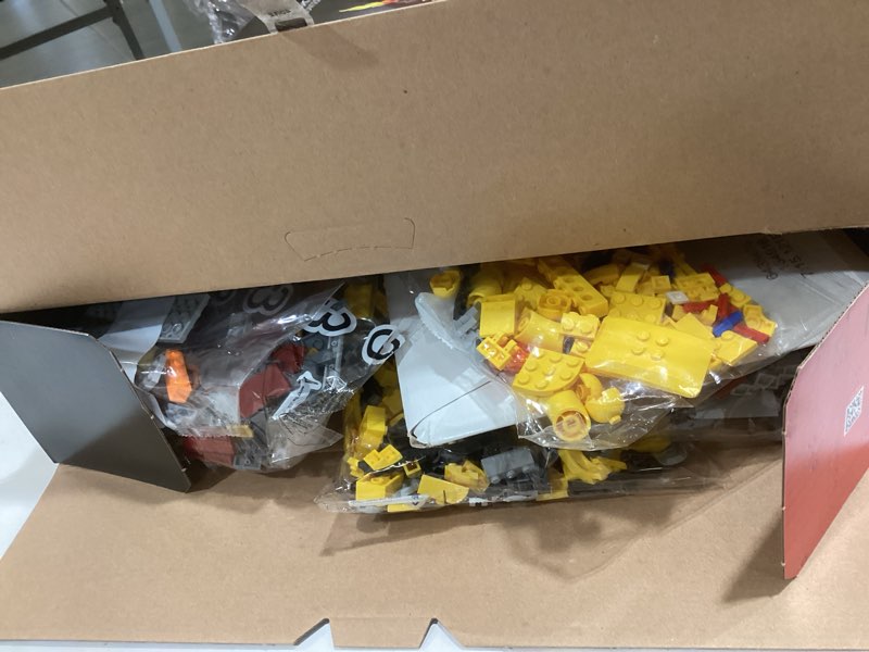 Condition photo showing Good Condition for LEGO Super Mario The Mighty Bowser 71411, King of Koopas 3D Model Building Kit, Collectible Posable Character Figure with Battle Platform, Memorabilia Gift Idea for Adults and Fans of Super Mario Bros Peach