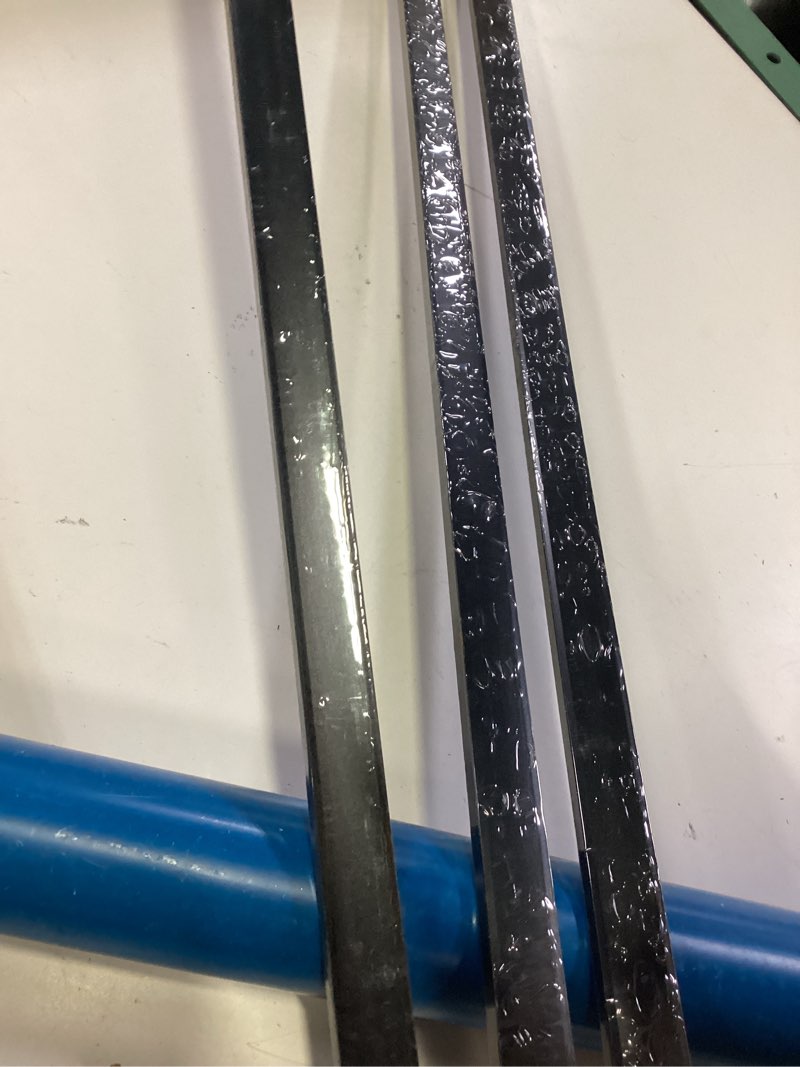 Condition photo showing New/Like New for 6 pcs aluminum t molding floor transition strip, 48" x 1.3" aluminum floor transition trim, flat threshold for joining vinyl, tile, wood flooring gaps (black, 6pcs, 4ft x 1.3in) black 6pcs, 4ft x 1.3in