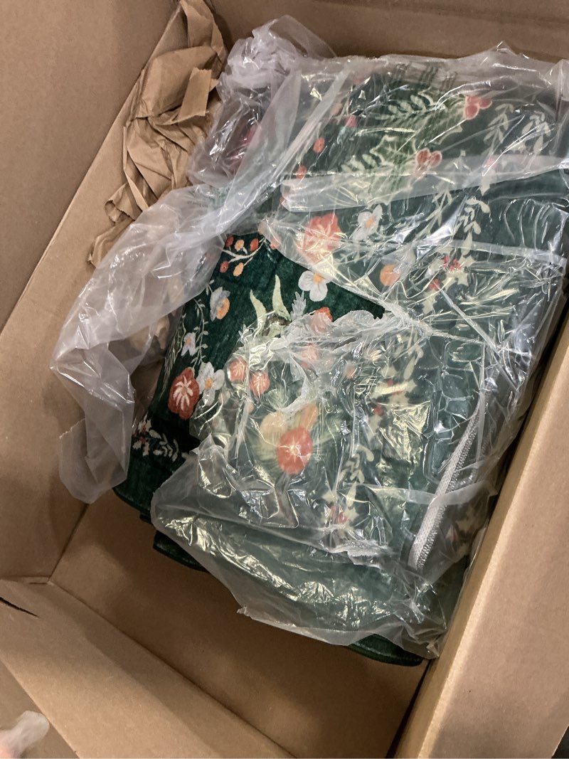 Condition photo showing Good Condition for LIVEBOX 8x10 Rugs for Living Room, Washable Beige Neutral Area Rug, Non-Slip Soft Christmas Boho Area Rug for Bedroom Vintage Stain Resistant Carpet for Dining Room Office 8' x 10' (Rectangular) Beige