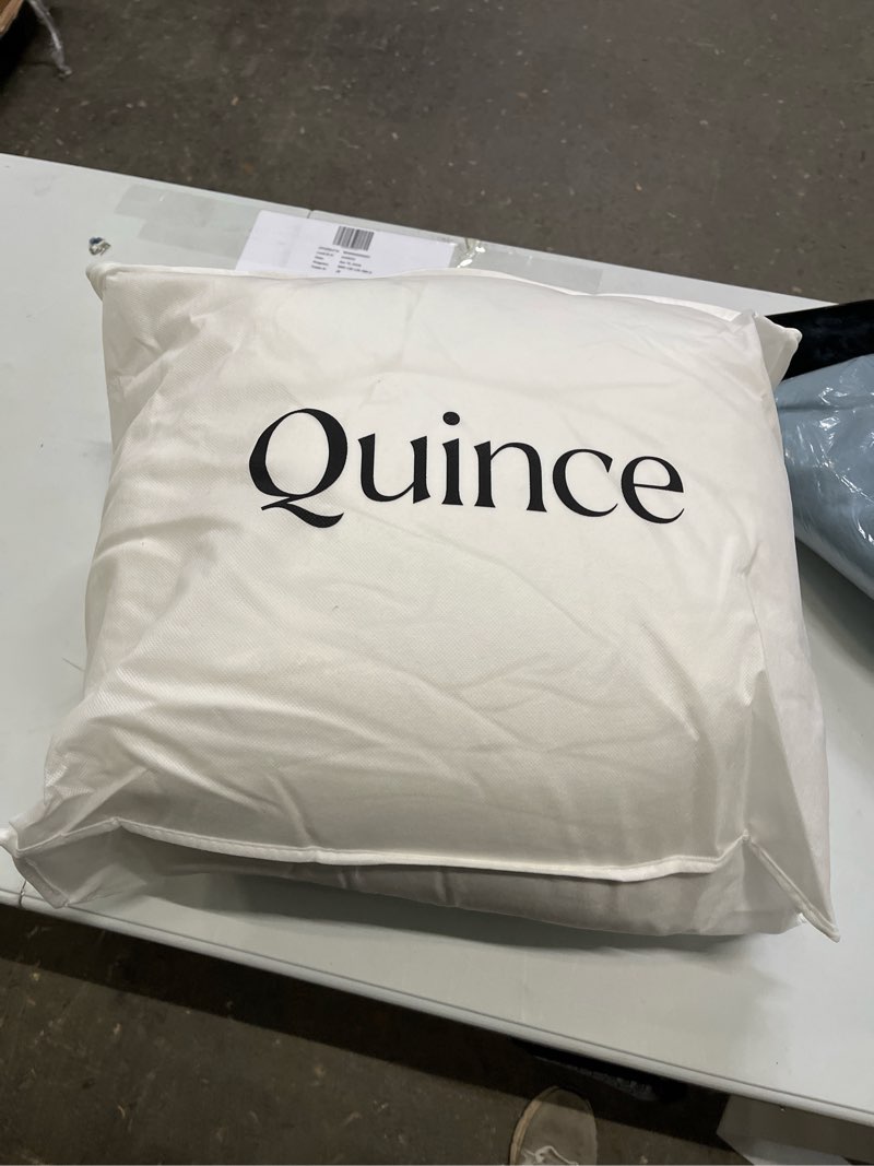 Condition photo showing Good Condition for all-season luxe goose down comforter, king/cal king, white