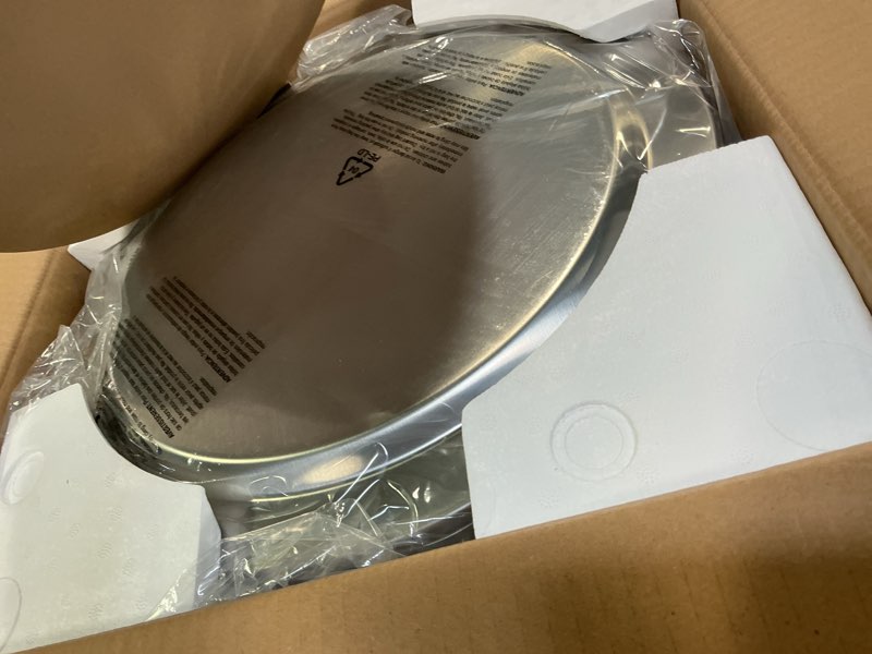 https://lotting-media.assets.bidfta.com/lotting_925ff500-cd61-4383-b49f-5871a635c3a7