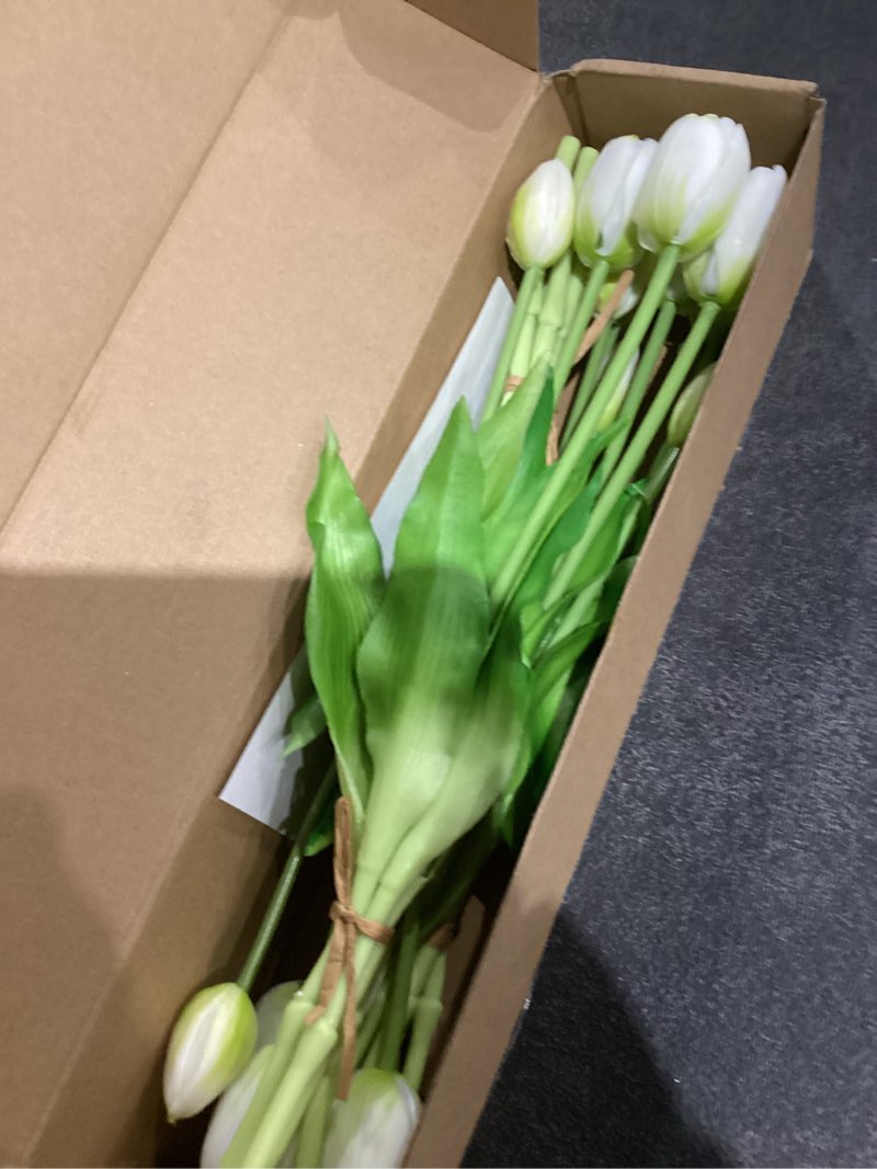 Condition photo showing Good Condition for 15 pcs white tulips artificial flowers faux tulips real touch latex fake flower bouquet for spring wedding home décor centerpiece arrangements