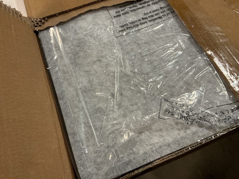 Condition photo showing As Is for Lavievert 1000 Piece Tilting Puzzle Board with 6 Colored Sorting Trays & Cover, Lightweight Felt Puzzle Mat with 3 Angle Adjustable Stand, Portable Jigsaw Puzzle Table with Non-Slip Surface for Adults