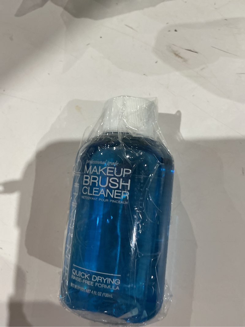 Condition photo showing Good Condition for cinema secrets original blue vanilla makeup brush cleaner solution - professional cleanser for makeup brushes - quick-drying, rinse-free formula - removes stubborn waterproof make up (4 fl oz) 4 fl oz (pack of 1)