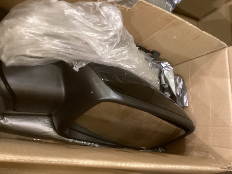 Replacement side mirror 