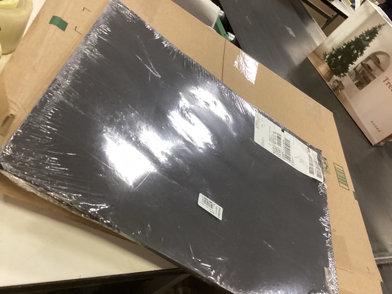 Condition photo showing New/Like New for Pacon 103093 TRU-RAY Construction Paper, 76LB, 18 X 24, Black, 50/Pack