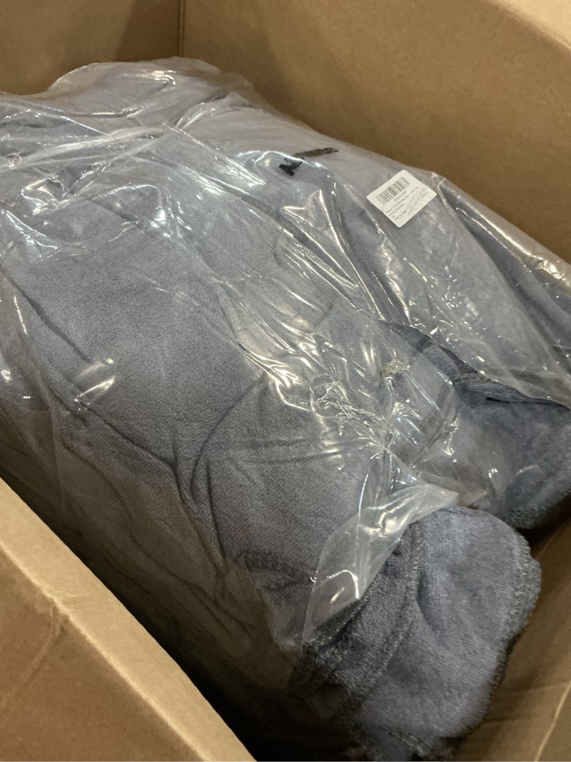 Condition photo showing Good Condition for newwiee 72 pack microfiber bleach proof towels bulk for salon 18 x 30 inch dry lint free hair drying hand towels for hair, gym, bath, spa, shaving, barber(grey)