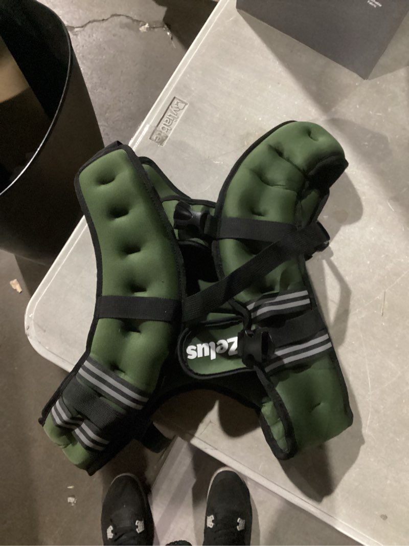 Condition photo showing Good Condition for ZELUS Weighted Vest, 6lb/8lb/12lb/16lb/20lb/25lb/30lb Weight Vest with Reflective Stripe for Workout, Strength Training, Running, Fitness, Muscle Building, Weight Loss, Weightlifting 20lb Green