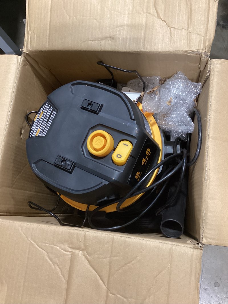 Condition photo showing Good Condition for vacmaster professional vdk811pw 0201 8 gallon 4.5 peak hp wet/dry vac with self-cleaning filter system, 8 gal, black