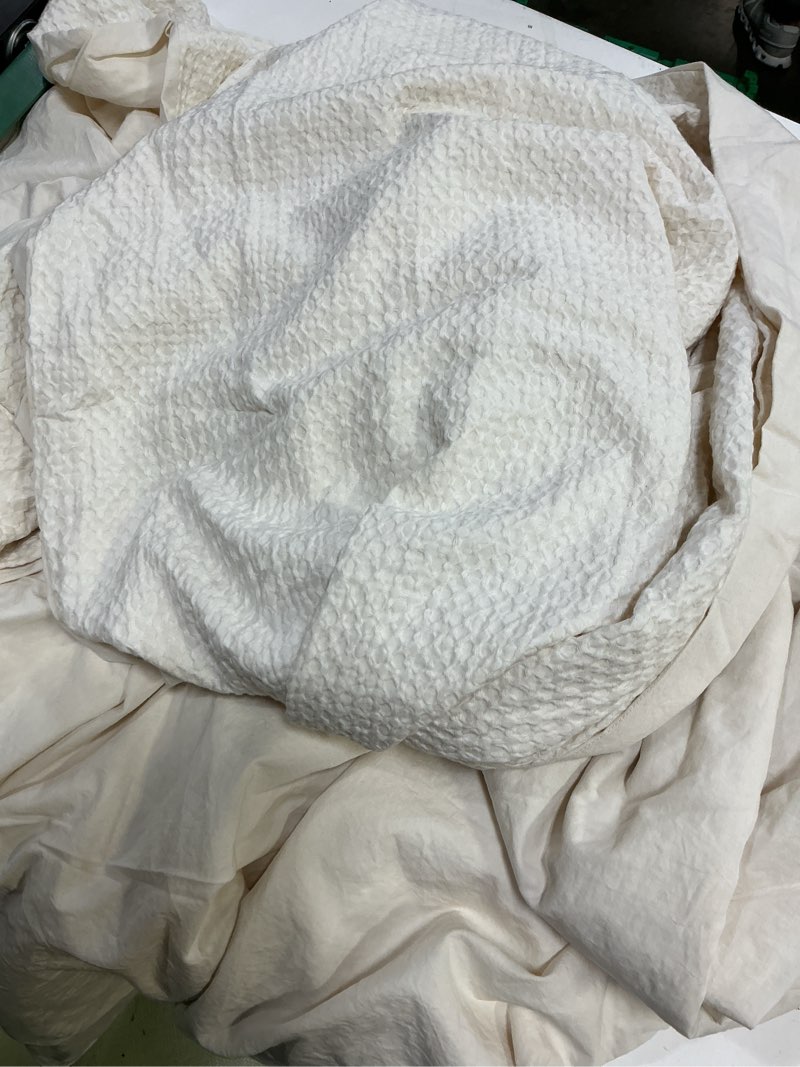 Condition photo showing As Is for (only duvet)quince, organic luxe honeycomb duvet cover set of 3,(king) ivory