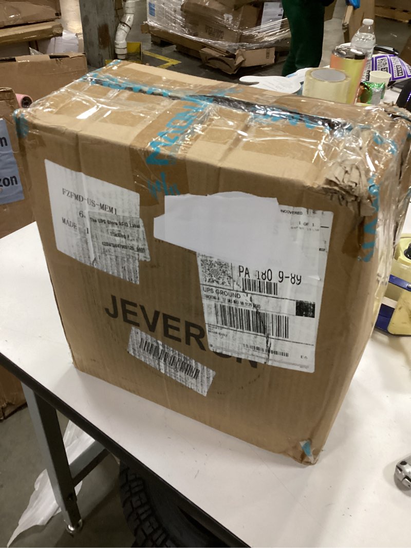 Condition photo showing New/Like New for JEVERGN 40 Pack Farmhouse Charger Plates Bulk, 13'' Faux Wood Chargers for Dinner Plates, Brown Plate Chargers Set of 40, Round Plastic Charger for Wedding, Party Event, Dinner, Table Setting
