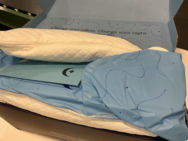Condition photo showing Good Condition for dreamyblue signature pillow w/adjustable loft • shredded memory foam fill • neutral alignment for side, back, and stomach sleepers • washable bamboo rayon cover • certipur-us certified foam (queen) queen (pack of 1)