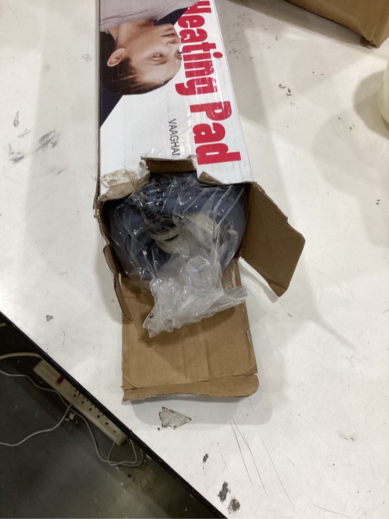 Condition photo showing New/Like New for VAAGHANM Heating Pad: 33 x 17 inches Electric Heating Pad for Back -Extra Large Heat Pad for Shoulder/Neck/Knee/Arms - Upgraded 6 Timer & 6 Temperature Controller -Auto Shut Off Grey Blue