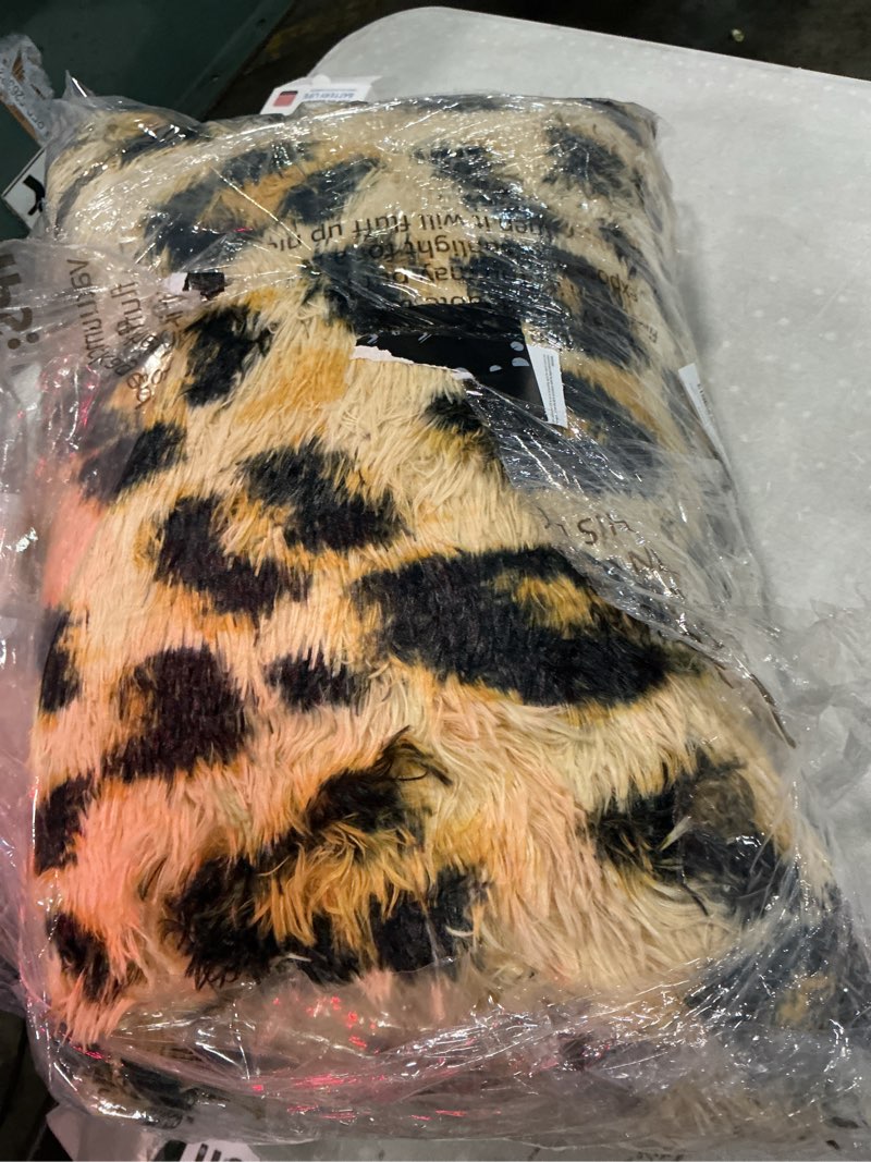 Condition photo showing Good Condition for amearea fluffy leopard rug, premium cheetah print rugs, soft comfy faux fur animal carpet for kids room bedroom, living, shaggy teen room home decor, khaki 4x6 feet 4' x 6' (rectangular) khaki
