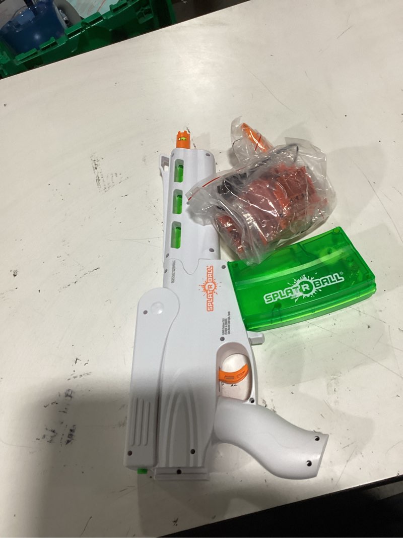 Condition photo showing As Is for splat-r-ball srb800 pyro gel water blaster kit green / white