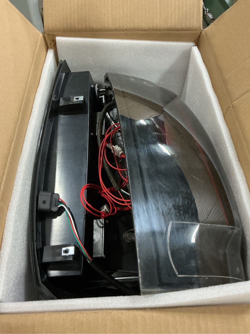 Condition photo showing Good Condition for LED Tail Light Fit for Chevy Avalanche 1500 2500 2002-2006 (4-Door Crew Cab), Driver and Passenger Side Taillights, Rear Taillight Assembly, Black Housing Smoke Lens 2002-2006 Tail Lights