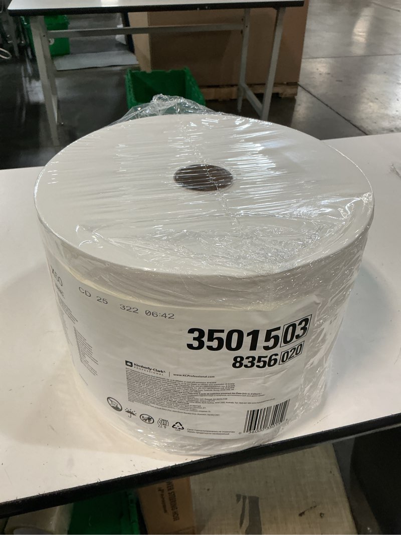 Condition photo showing New/Like New for wypall x50 disposable cloths (35015)  jumbo roll  9.8 x 13.4  white  1 100 sheets per roll