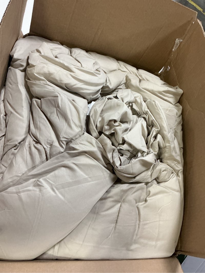 Condition photo showing As Is for ROSGONIA Comforter Full Size for Girls Boys Teens Oatmeal, 3pcs (1 Boho Comforter & 2 Pillowcases), Lightweight Dorm Bedding Soft All Season Bed Set Full Comforter 79"x90" Oatmeal