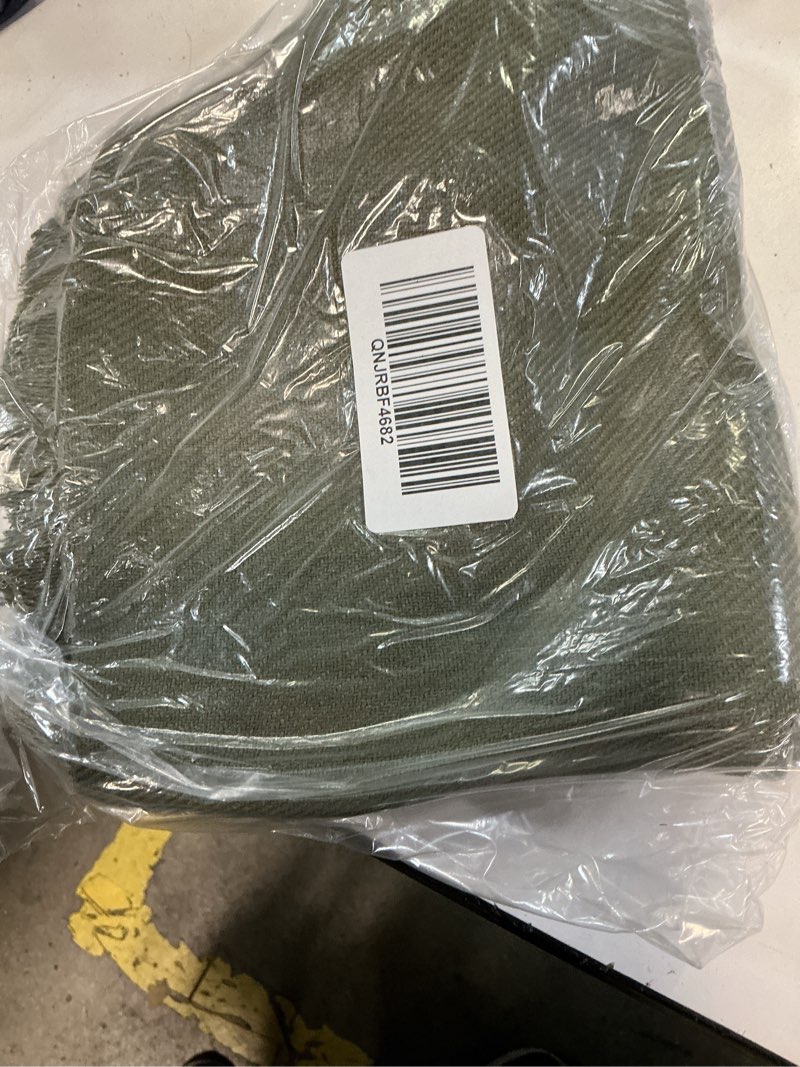 Condition photo showing New/Like New for lightweight european linen throw, 50x60, olive meadow