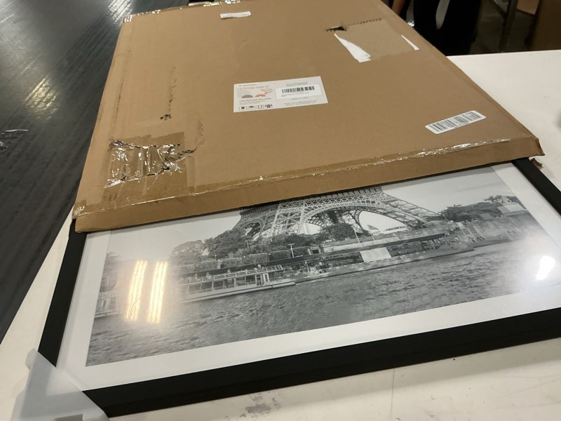 Condition photo showing Good Condition for upsimples 20x26 picture frame, display pictures 18x24 with mat or 20 x 26 without, wall hanging poster frames, black, 1 pack black 20x26