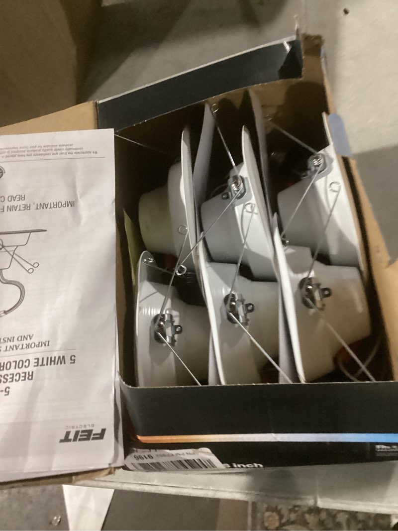 Condition photo showing Good Condition for feit electric led downlight retrofit kit with baffle trim, 75w equivalent, 5/6-inch dimmable recessed light, adjustable white 2700k–5000k, 90+ cri, for living, bathroom, dining & kitchen room 6 count (pack of 1) 6 way + 75w