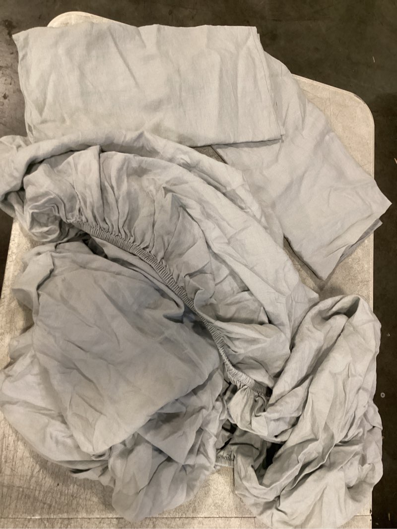 Condition photo showing As Is for (imcomplete) bamboo sheet set