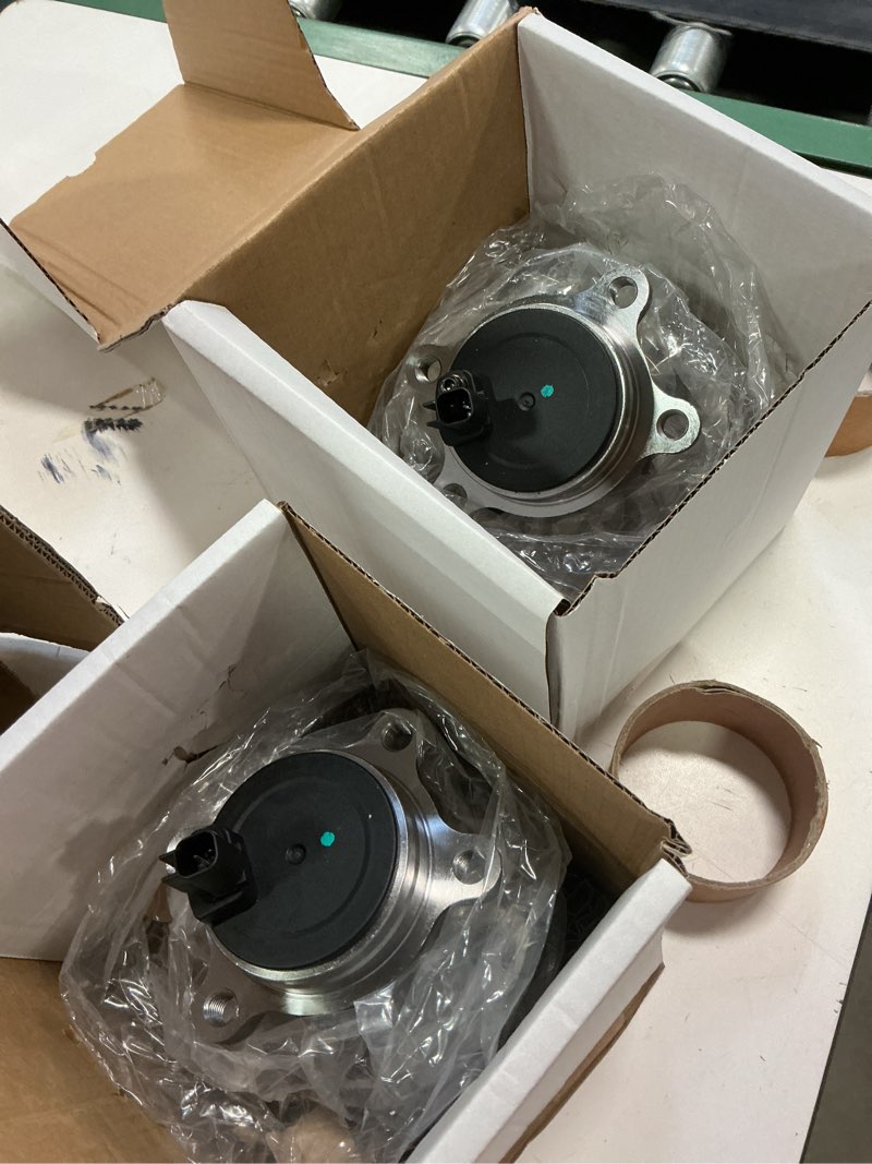 Condition photo showing Good Condition for Rear Wheel Bearing Hub Assembly Compatible with Focus 2012 2013 2014 2015 2016 2017 2018 with ABS Assembly 2pcs 512466 Without Parking Assist