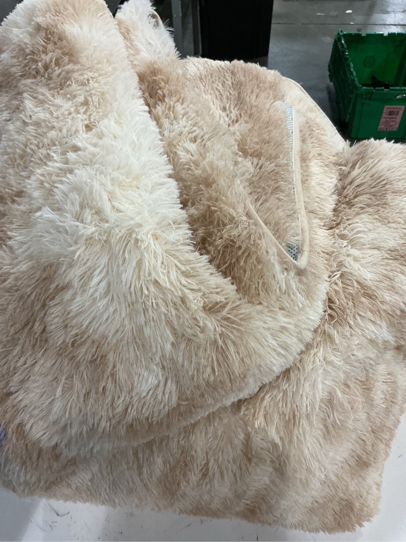 Condition photo showing Good Condition for Latepis Rug for Living Room Rug 6x8 Yellow Faux Fur Rug Fluffy Rug Sheepskin Rug Furry Rugs for Bedroom Shaggy Rug Plush Rug Home Décor, Rectangle