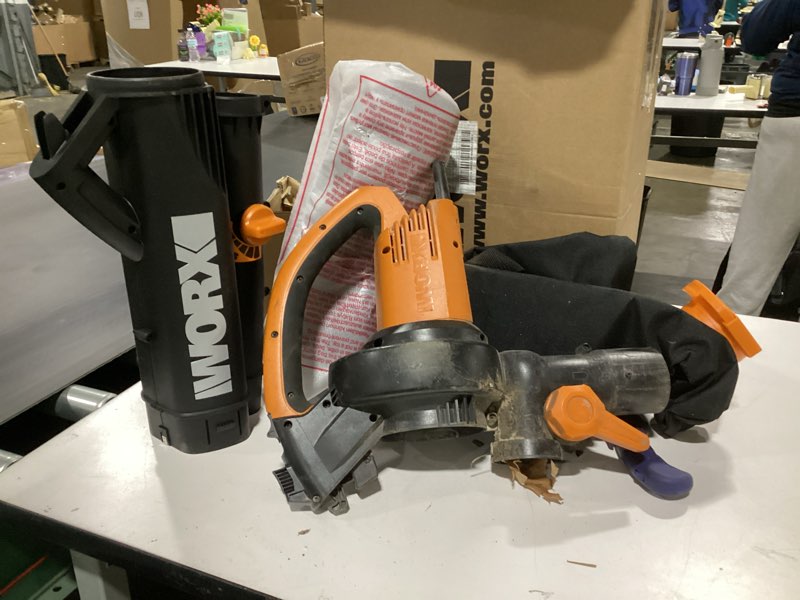 Condition photo showing As Is for WORX WG505 Electric TriVac Blower/Mulcher/Vacuum All-Metal Mulching System