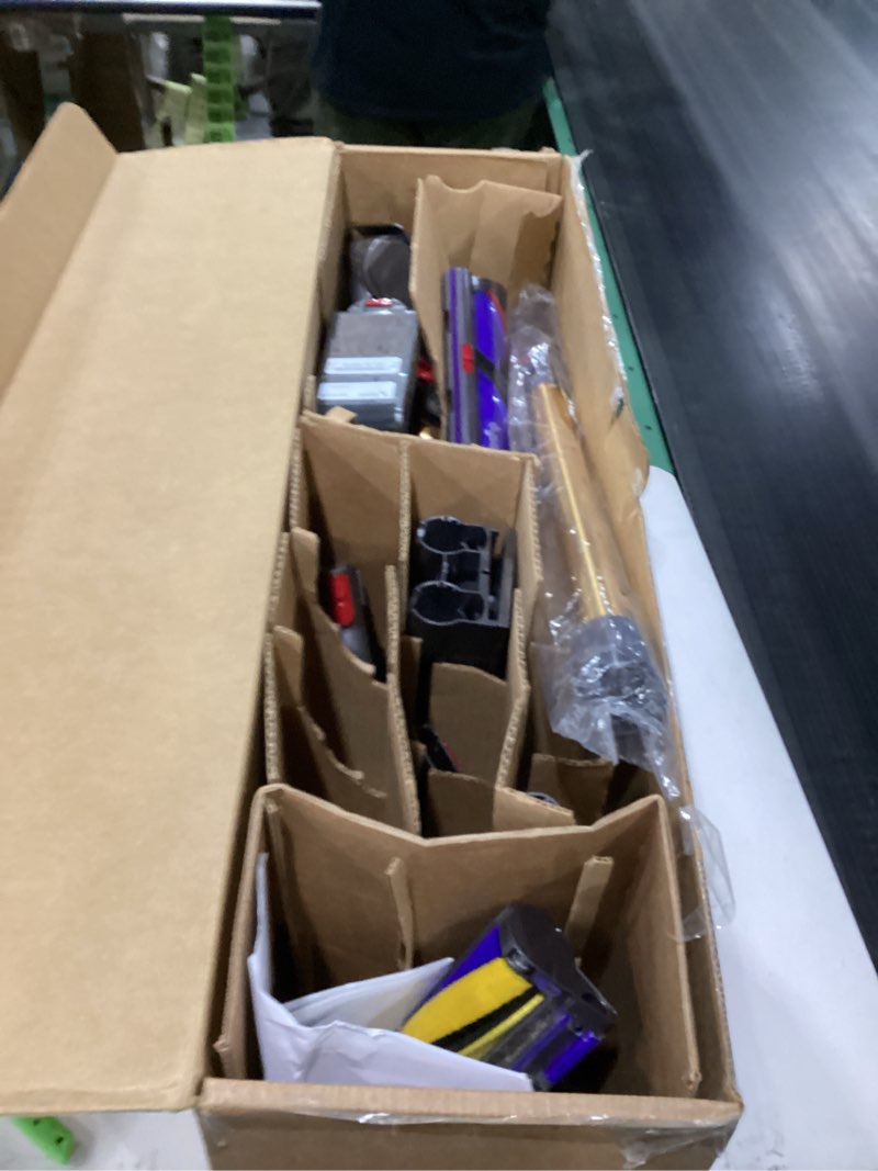 dyson v15 detect cordless vacuum cleaner (renewed premium)