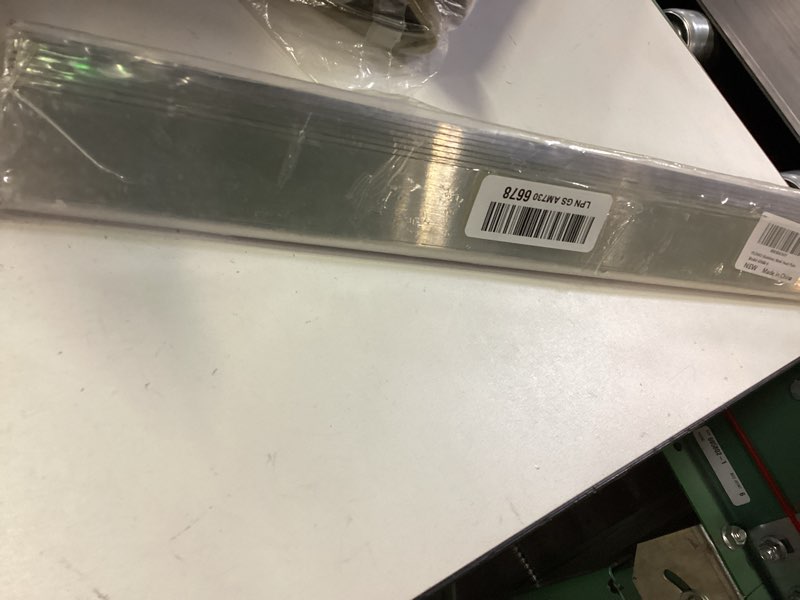 Condition photo showing New/Like New for 18 inch flavorizer bars for weber summit 400 series, summit e-440, s-440, e-450, s-450, e-460, s-460, e-470, s-470 gas grill, stainless steel hot plate replacement parts for weber 67668, 8 pcs stainless steel 67668-8