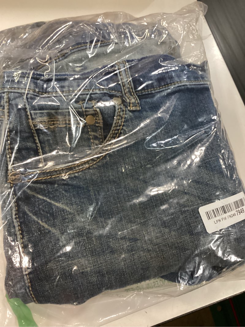 Condition photo showing New/Like New for wrangler men's retro slim fit boot cut jean 38w x 32l layton