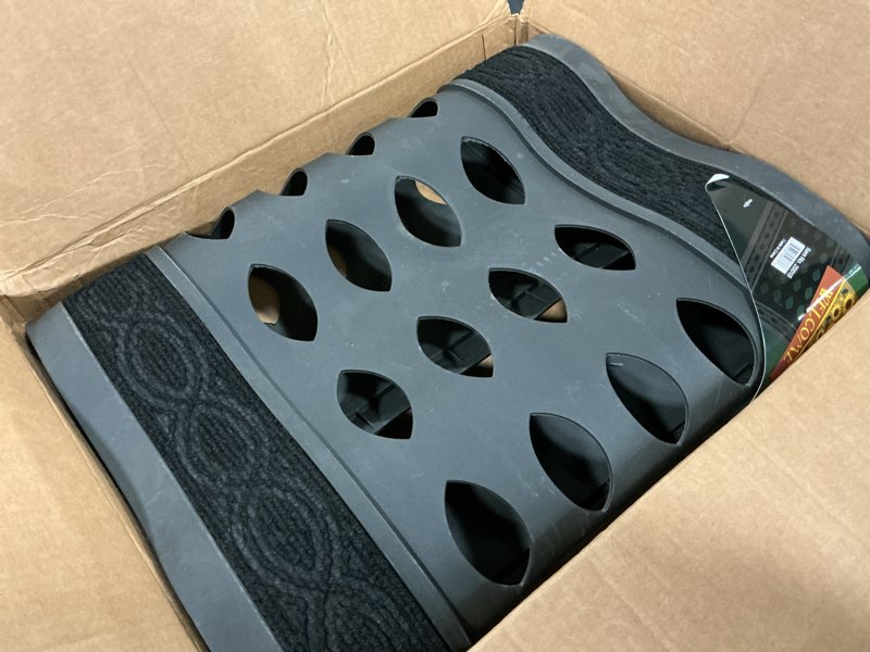 Condition photo showing Good Condition for Dicksons Magnolia Garden Matte Black Textured 30 x 18 Rubber Outdoor Doormat Tray