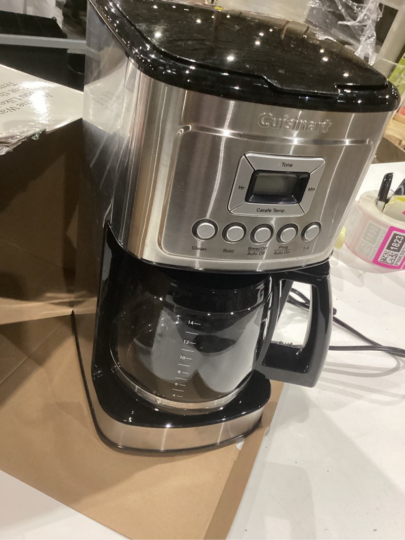 Condition photo showing Good Condition for cuisinart 14-cup coffee maker, programmable perfectemp glass carafe coffee machine with 1-4 cup setting, brew strength control and pause, stainless steel, dcc-3200nas 14-cup glass stainless steel