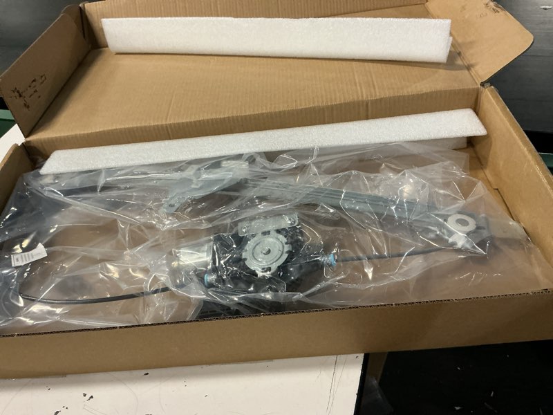 Condition photo showing Good Condition for 751-711 front passenger side power window regulator with motor assembly compatible with ford f-350 2013 2014 2015 2016,f-250/f-450 super duty 2013-2016 replace cc3z2523200b cc3z2523200d front left 751-711