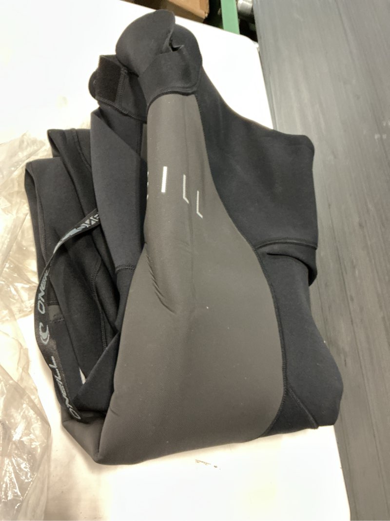 Condition photo showing Good Condition for o'neill men's reactor-2 3/2mm back zip full wetsuit, black/black, 2xl