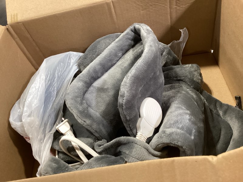 Condition photo showing Good Condition for heating pad for neck shoulder and back, valentines day gifts for her him, birthday gift for women men mom, deeper pain relief,large weighted heat pad, etl certified, gray gray 24"x33"